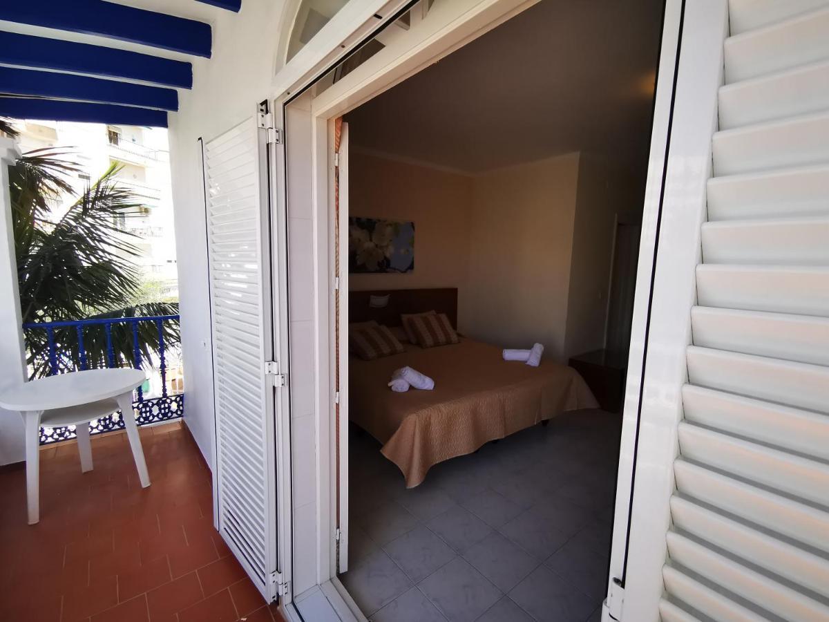Hostal Marazul Нерха Екстериор снимка