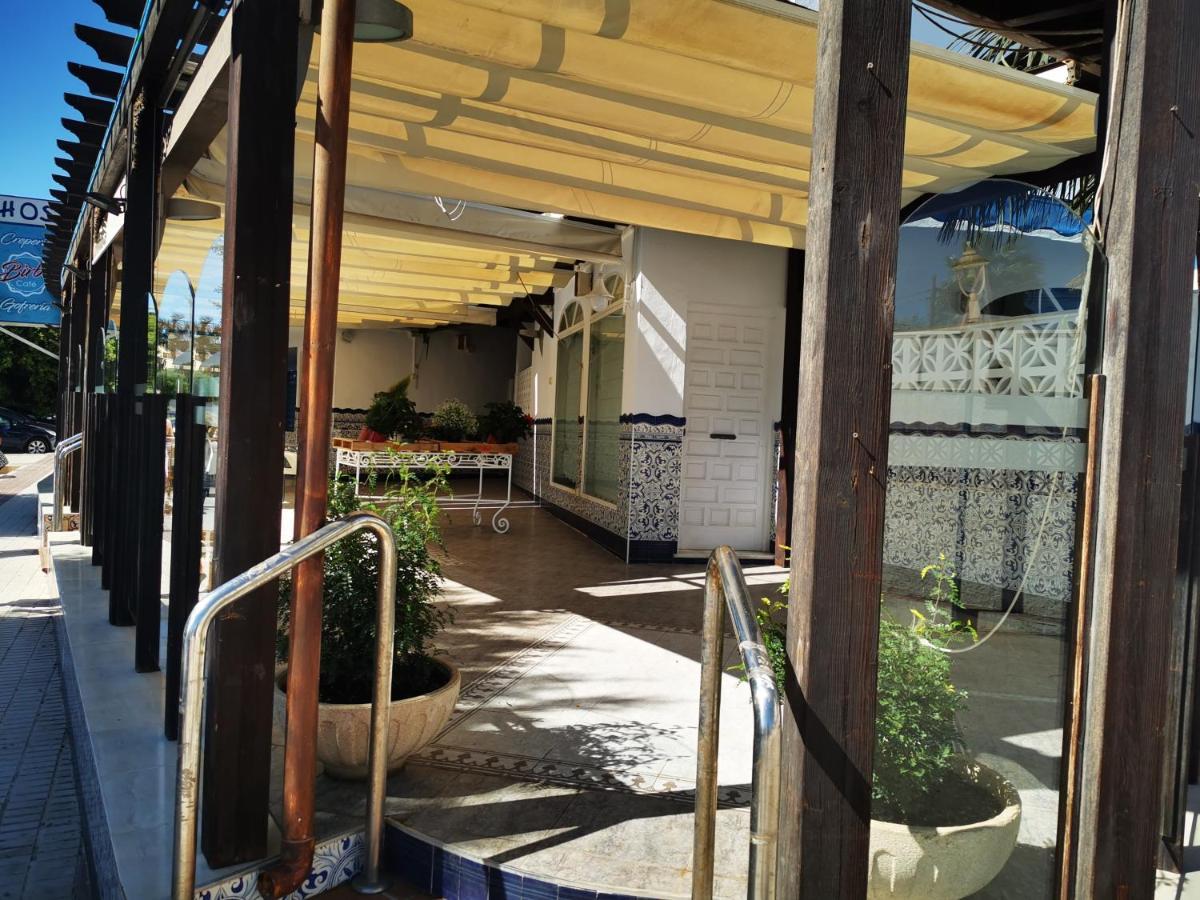 Hostal Marazul Нерха Екстериор снимка