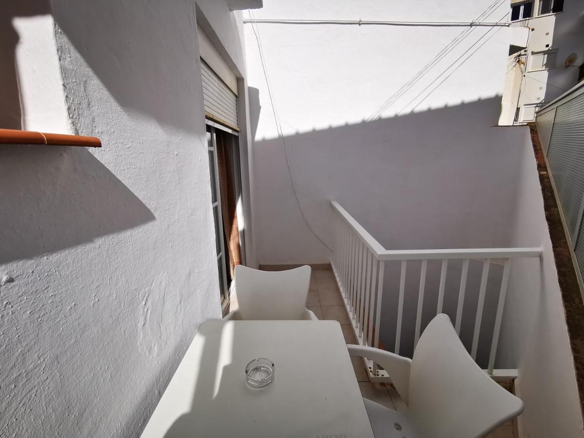 Hostal Marazul Нерха Екстериор снимка